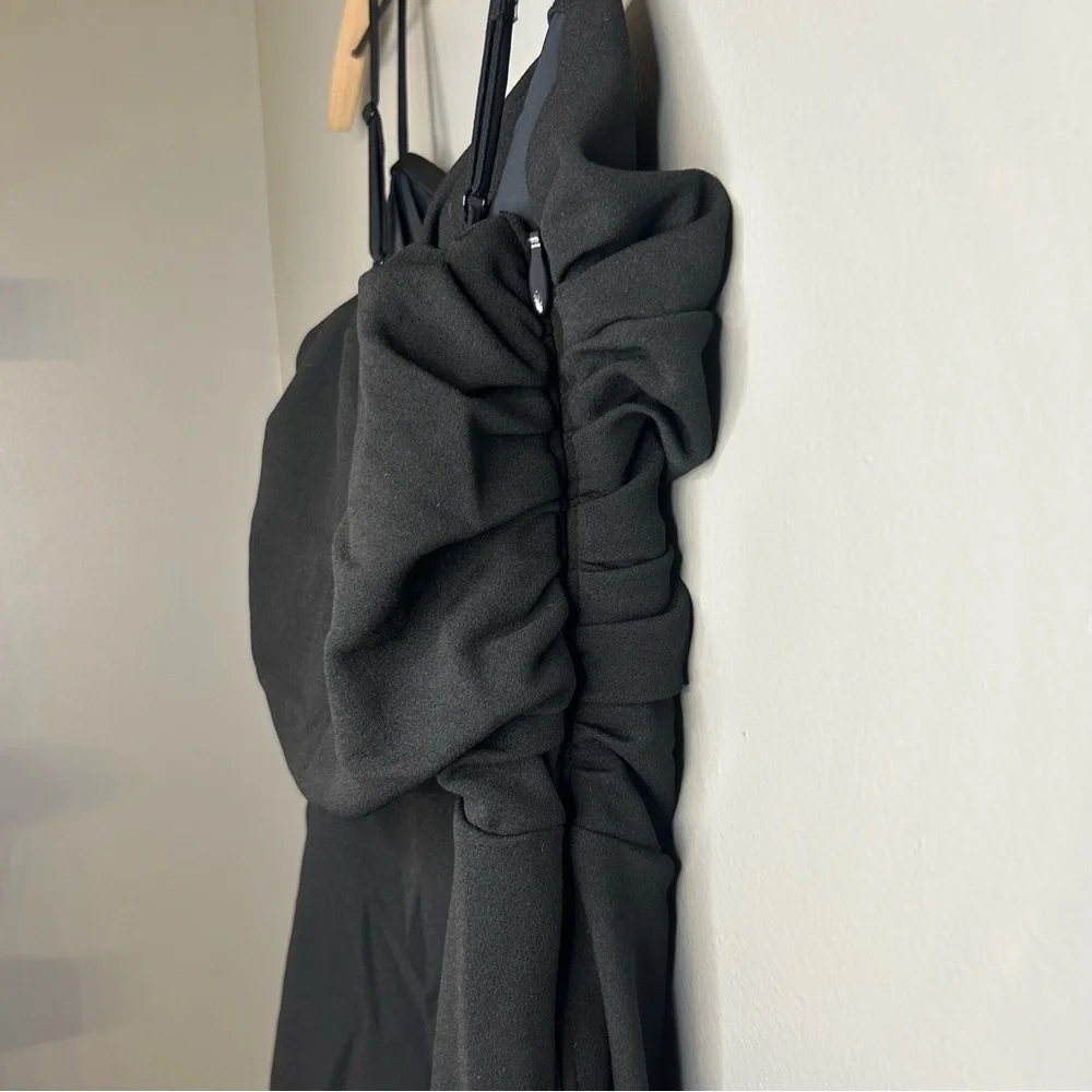 *NWT* Abercrombie & Fitch Ruched Front Cutout Asymmetrical Midi Dress, Size SP - Picture 10 of 14